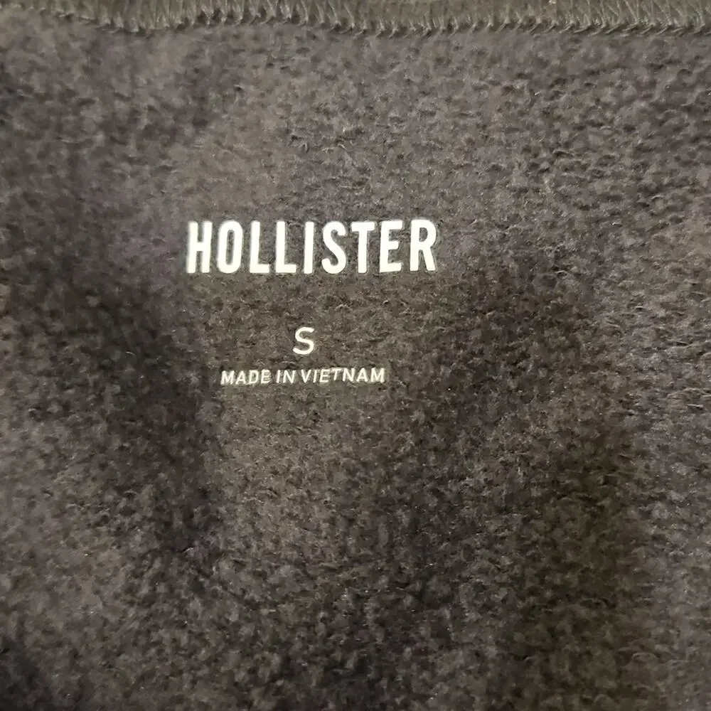 Hollister Easy Crew Charcoal Gray Pullover - Picture 2 of 3